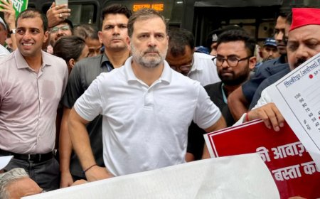 EC बनाम राहुल गांधी: “मैं शपथपत्र पर हस्ताक्षर क्यों करूं? यह उनका डेटा है, मेरा नहीं” – वोट चोरी विवाद पर कांग्रेस नेता का बड़ा बयान