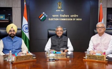 CEC ग्यानेश कुमार पर विपक्ष का निशाना, राहुल गांधी के 'वोट चोरी' आरोपों के बीच INDIA गठबंधन ला सकता है महाभियोग प्रस्ताव