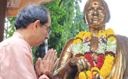 शिवाजी पार्क में मीना ताई ठाकरे की प्रतिमा पर तेल पोतकर की गई तोड़फोड़, CCTV से आरोपी गिरफ्तार