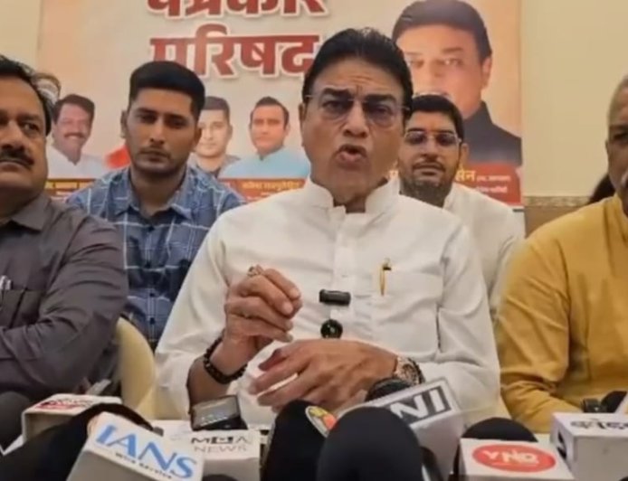 मीरा भाईंदर शहर कांग्रेस कमिटी ने दहिसर टोल नाका शिफ्टिंग के फैसले का स्वागत किया है।