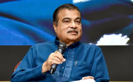 Nitin Gadkari Opts for Bus Travel During Maharashtra Tour, Cuts Convoy Size Amid Fuel Conservation Push