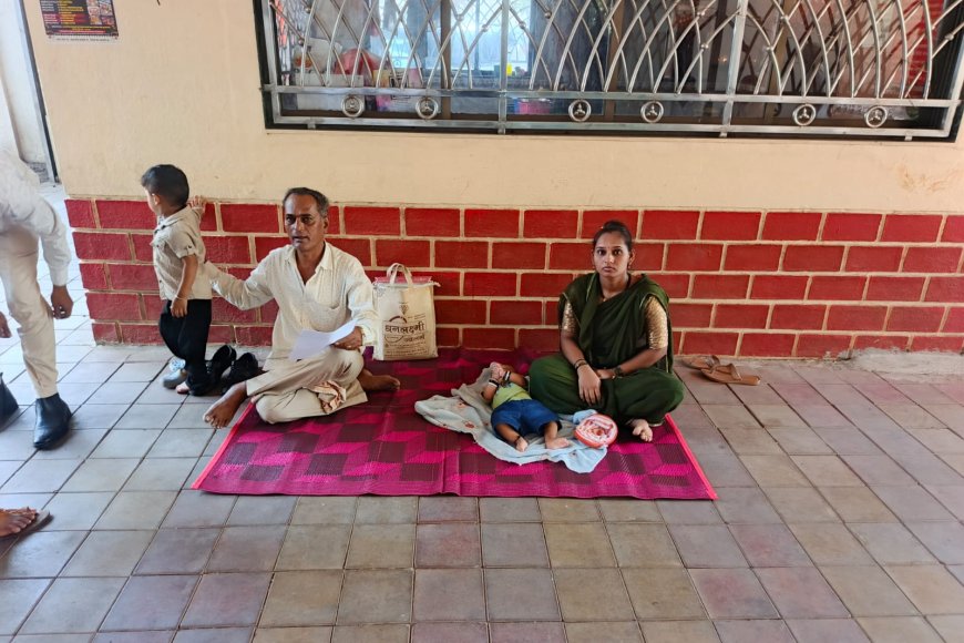 भायंदर पश्चिम पुलिस स्टेशन के बाहर पीड़ित परिवार का धरना; छोटे बच्चों संग तपती धूप में न्याय की गुहार