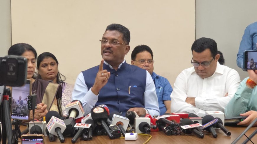 व्यापारिक स्वार्थ के लिए हटाया जा रहा शिवाजी महाराज का पुतला?” — प्रताप सरनाईक का बड़ा आरोप