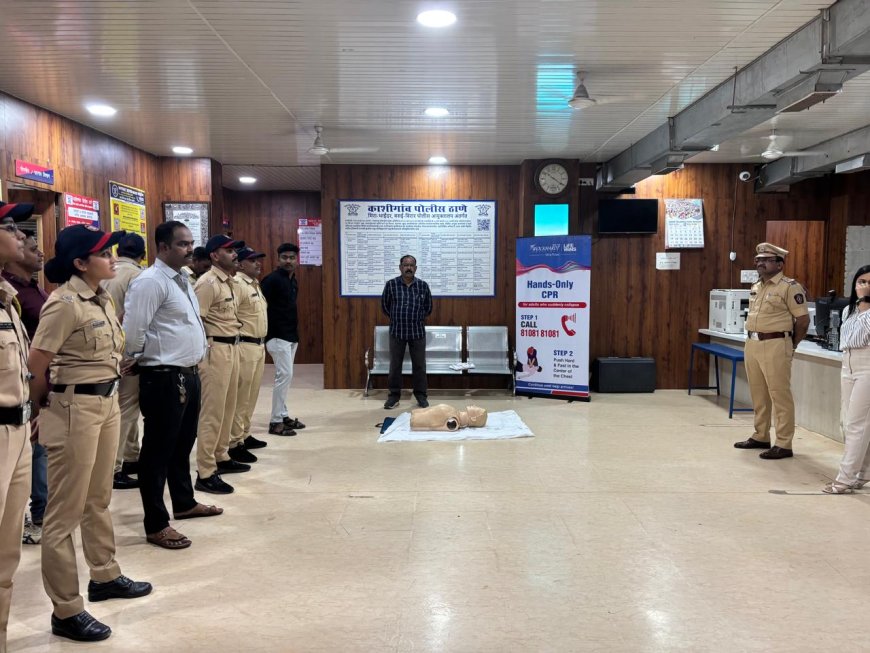 CPR Training Conducted at Kashigaon Police Station Amid Rising Heatwave Concerns