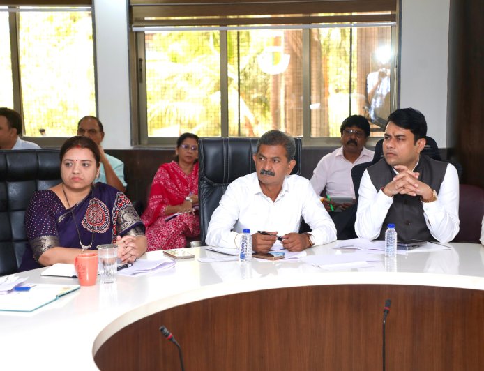MBMC Holds Special Review Meeting on SIR and Upcoming Census Preparations