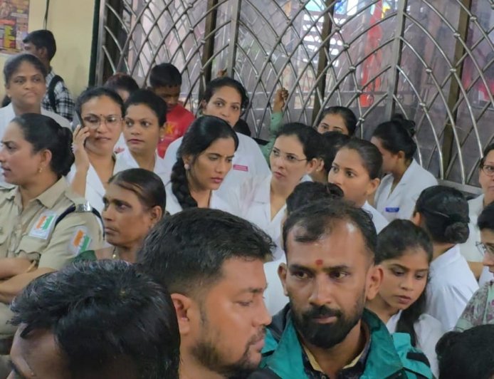 भायंदर: विधायक के सुरक्षा गार्ड पर अस्पताल कर्मचारियों से अभद्रता का आरोप, नर्सों का कामबंद आंदोलन