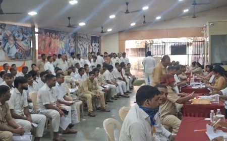मीरा-भाईंदर में 6 हजार रिक्षा-टैक्सी चालकों की मराठी मौखिक परीक्षा, मराठी में जवाब देने वालों को ही किया जाएगा पास