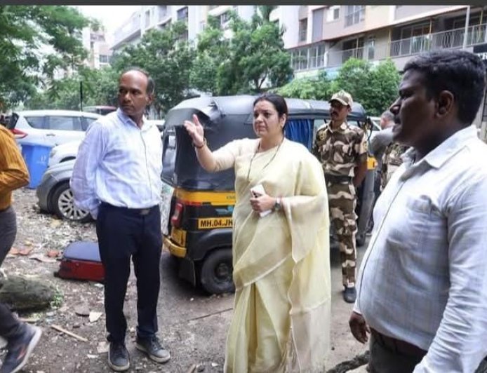 महापौर डिंपल मेहता का निरीक्षण, मियावाकी वन क्षेत्र और वरिष्ठ नागरिक केंद्र में खामियों पर दिए सख्त निर्देश