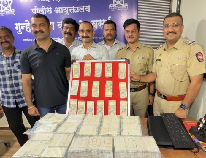 वसई में नकली नोटों के बड़े नेटवर्क का पर्दाफाश, कार से 20 हजार नकली नोट बरामद