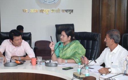 फेरीवाला जोन से अवैध निर्माण तक, महापौर डिंपल मेहता की समीक्षा बैठक में बड़े फैसले