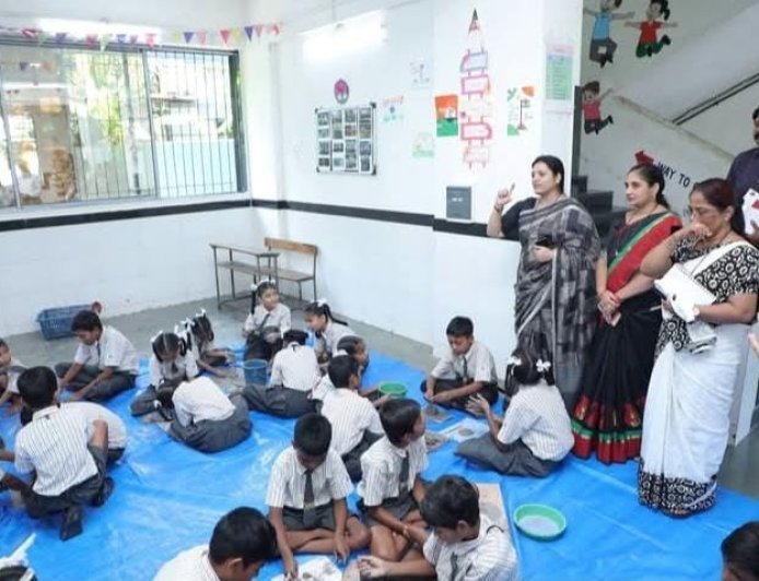 मिरा-भाईंदर मनपा स्कूलों का निरीक्षण, आधुनिक प्रयोगशालाओं के विकास पर जोर