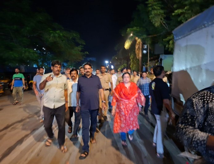 15 नंबर बस स्टॉप परिसर में विधायक नरेंद्र मेहता का अचानक निरीक्षण, अवैध गतिविधियों पर कार्रवाई के निर्देश