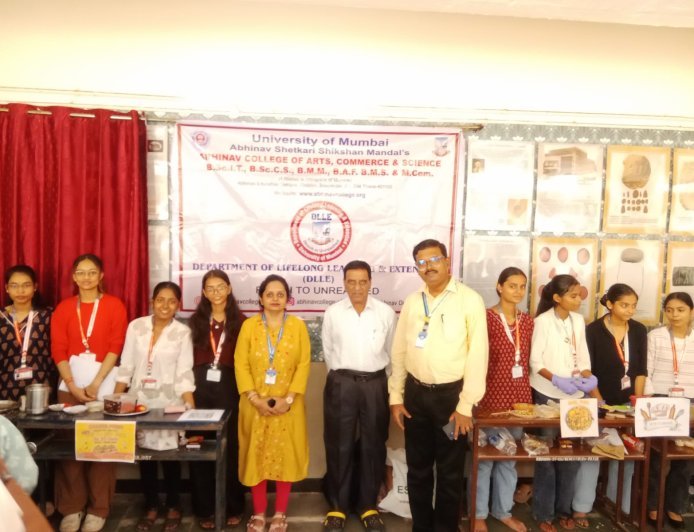 अन्नपूर्णा योजना के तहत अभिनव कॉलेज में दो दिवसीय खाद्य स्टॉल का आयोजन