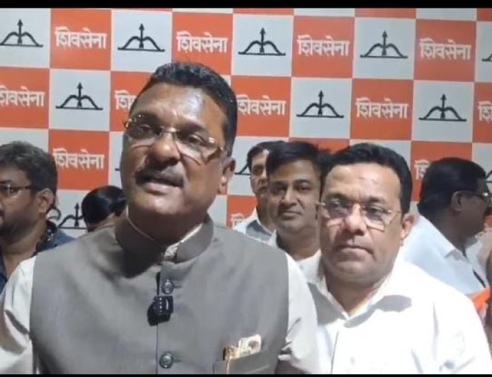 नवरात्रोत्सव के बीच किसानों की मदद की अपील, मंत्री प्रताप सरनाईक ने मुख्यमंत्री सहायता निधि में दान का किया आह्वान