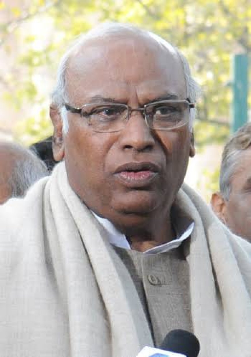 भारत पर 100% टैरिफ के खतरे को लेकर खरगे का मोदी सरकार पर हमला, विदेश और व्यापार नीति पर उठाए सवाल