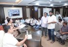 मीरा-भाईंदर में पटाखा विक्रेताओं के लाइसेंस पर अहम बैठक, पात्र आवेदनों पर जल्द कार्रवाई के निर्देश