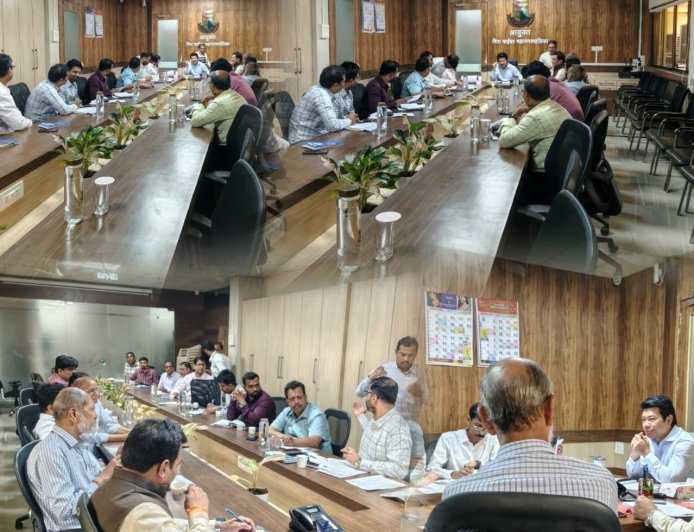 मीरा-भाईंदर में परिवहन सेवा को हाईटेक बनाने की तैयारी, पत्रकारों को मुफ्त बस सेवा देने पर भी चर्चा