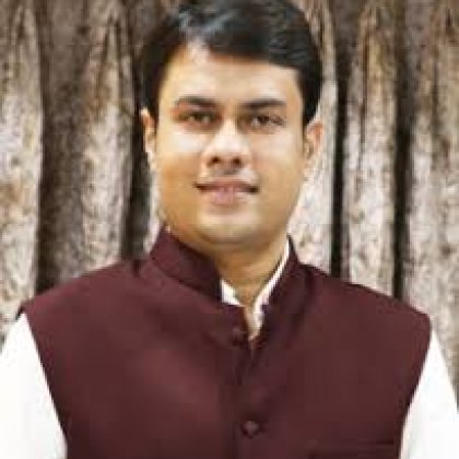 Adv.Ravi Vyaas